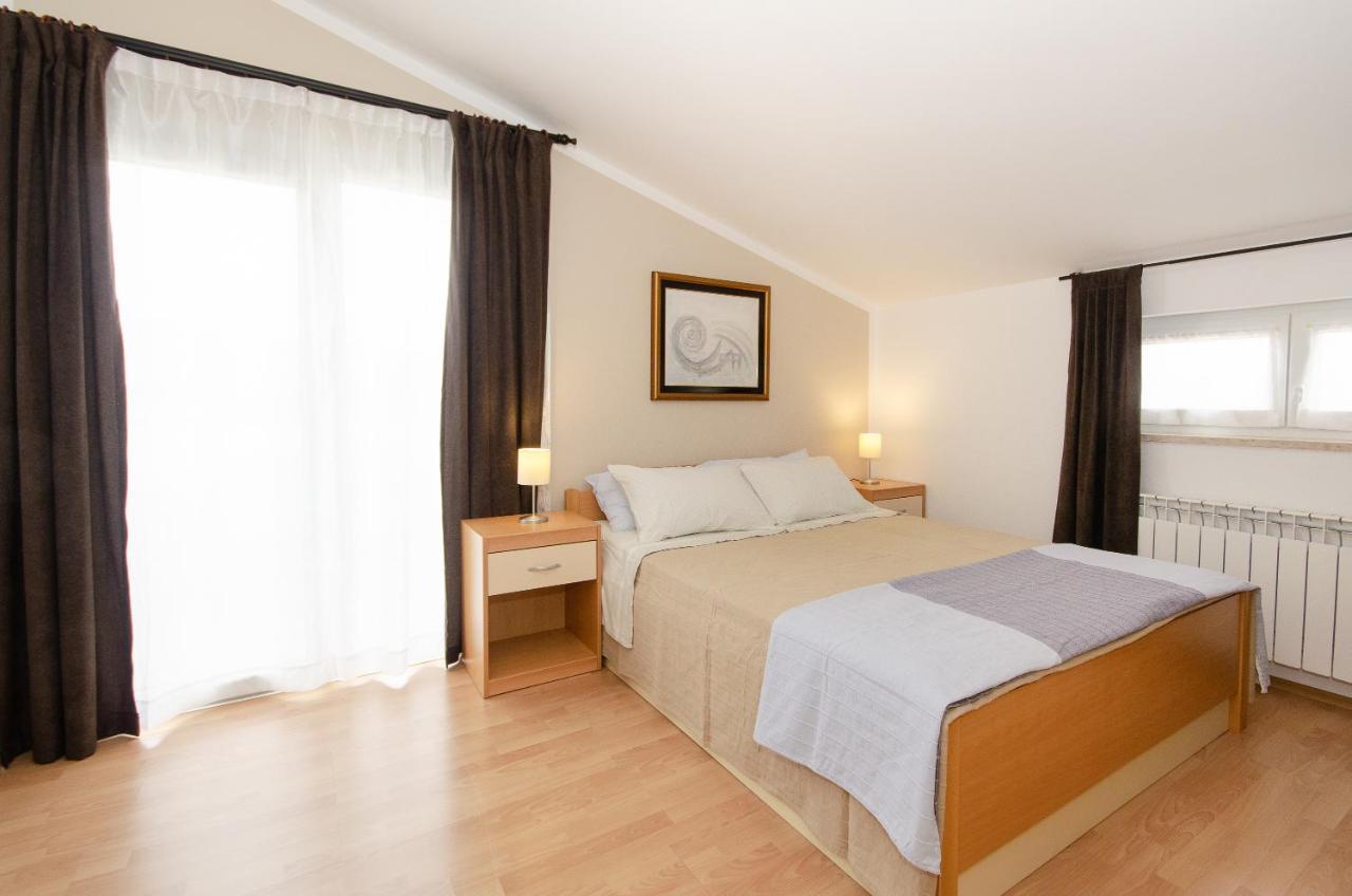 Apartments Villa Amfora Rovinj Exterior foto